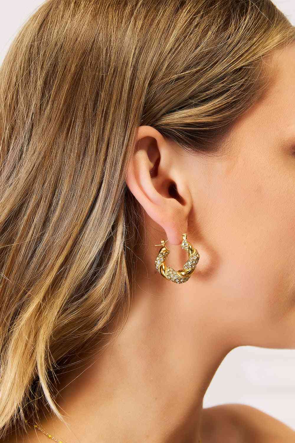 Adorable Rhinestone Twist Detail Hoop Earrings